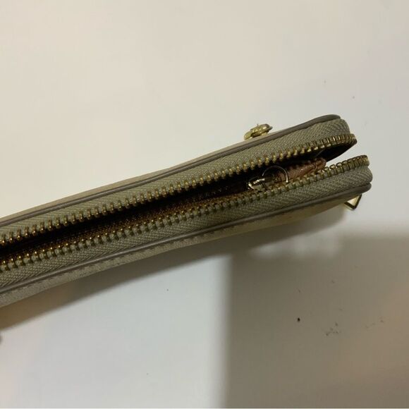 Fossil Gold Metallic Coated Leather Zip Around Wallet Clutch - Picture 3 of 10